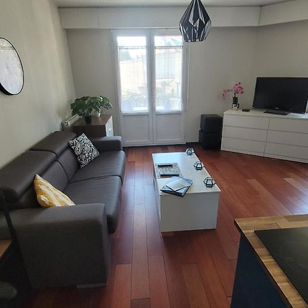 Nid Douillet Plein De Charme Avec Parking Gratuit Apartment Chantilly Exterior photo