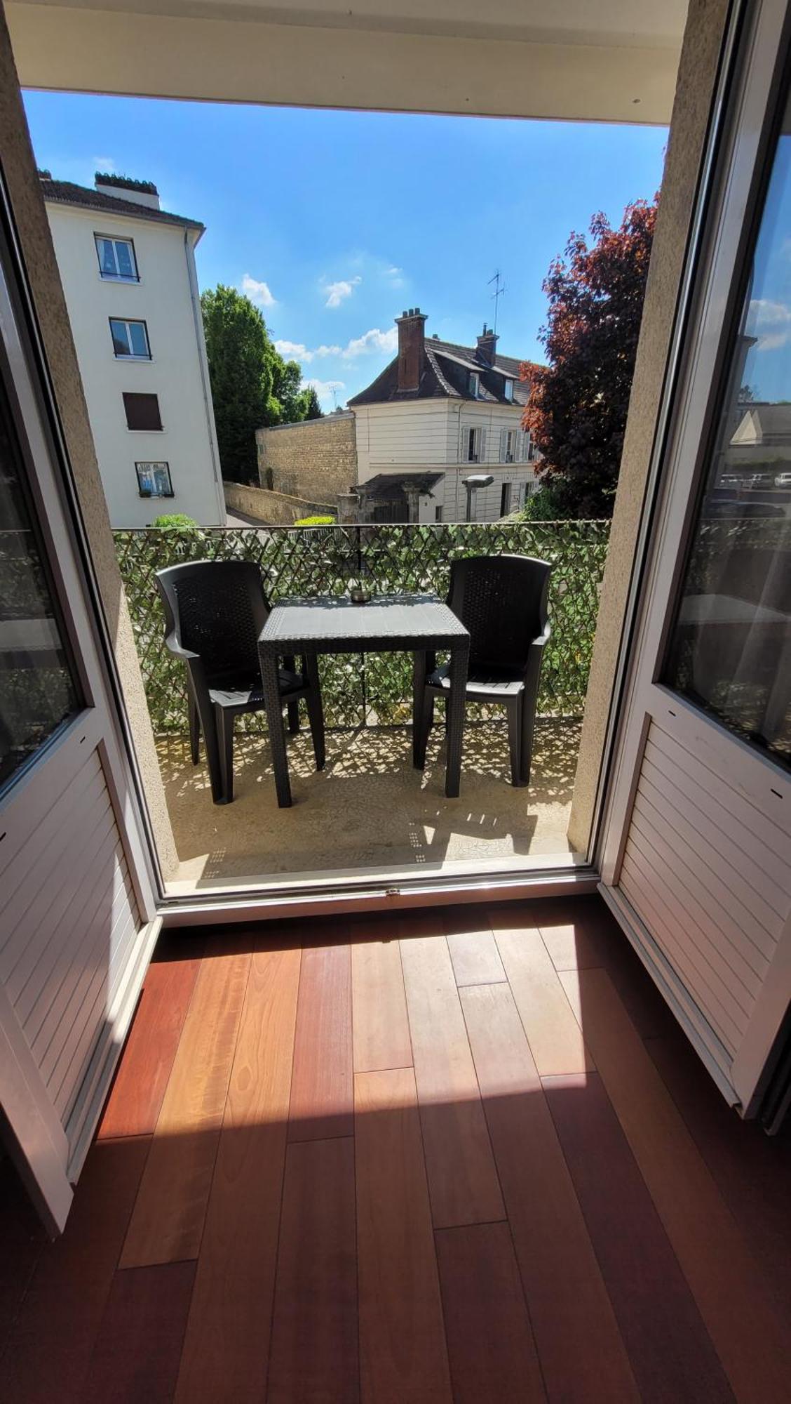 Nid Douillet Plein De Charme Avec Parking Gratuit Apartment Chantilly Exterior photo